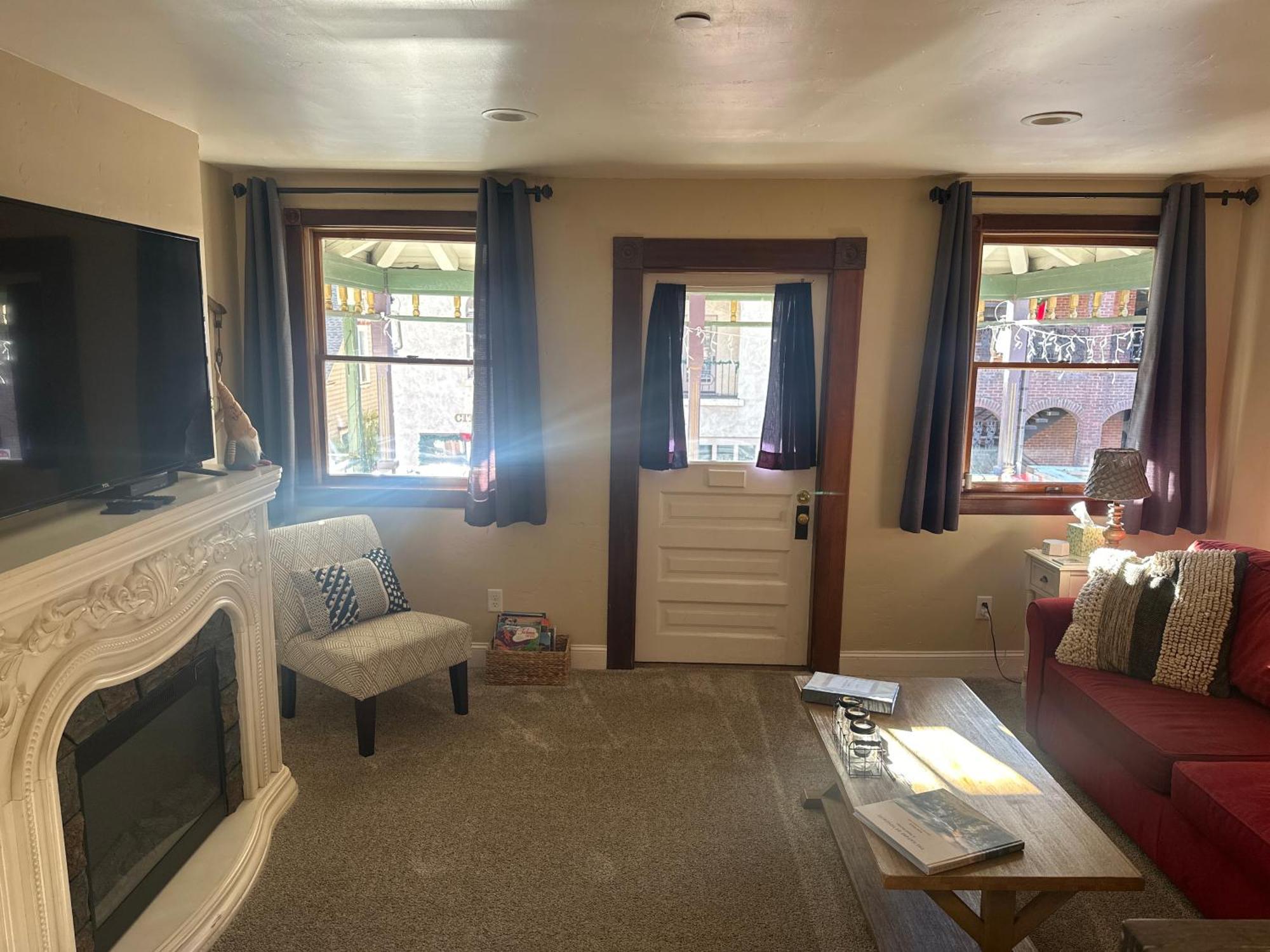 Historic Washington St Balcony Apartment Sonora Exterior foto